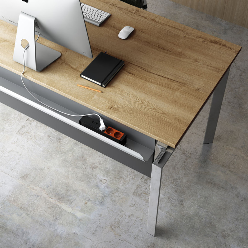 Goulotte simple passe-c&acirc;bles pour bureau individuel Regis