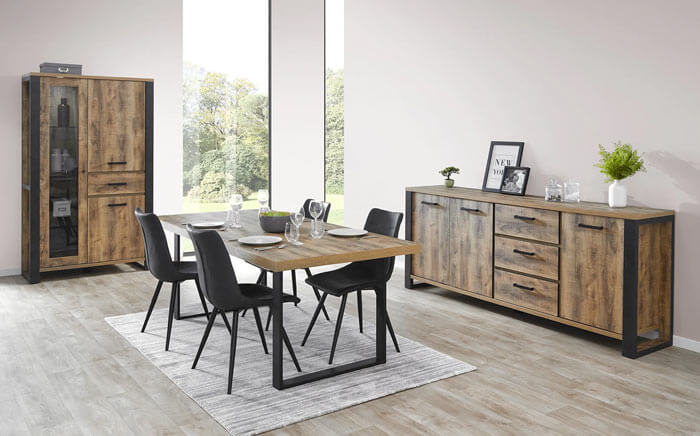Salle &agrave; manger de style industriel