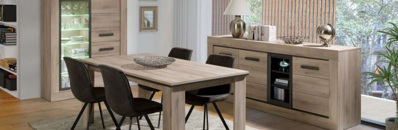 Salle à manger scandinave : comment bien associer bois, blanc et textile ?