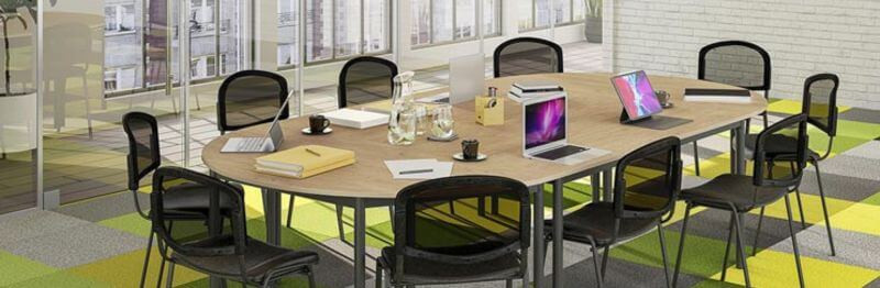 5 raisons d'avoir des tables de réunions modulables